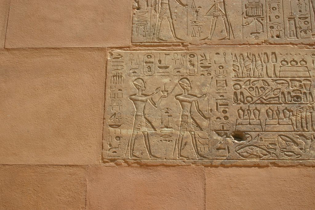 Thutmose III. a Hatshepsut. Karnak Egypt. Markh CC BY SA PD user